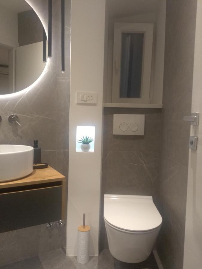 Boutique Waterfront Apartments Подгора Экстерьер фото