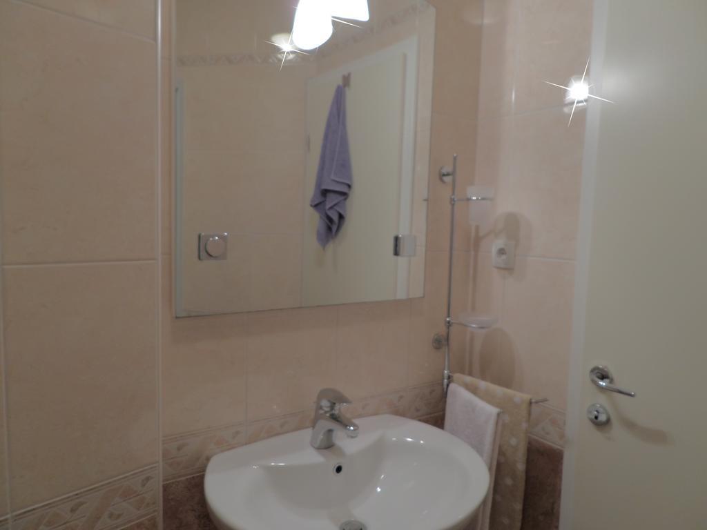 Boutique Waterfront Apartments Подгора Экстерьер фото