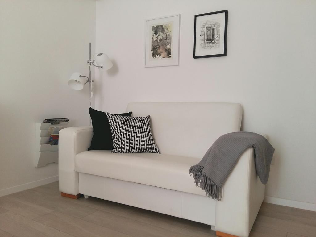 Boutique Waterfront Apartments Подгора Экстерьер фото